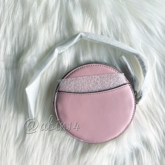 NWT Coach x Disney Minnie Mouse Leather Round Coin Case Wristlet with Chain - Picture 3 of 4